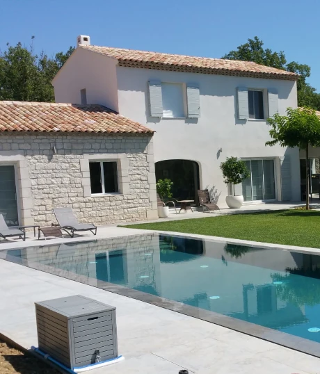 Réalisation de piscine familiale sur mesure